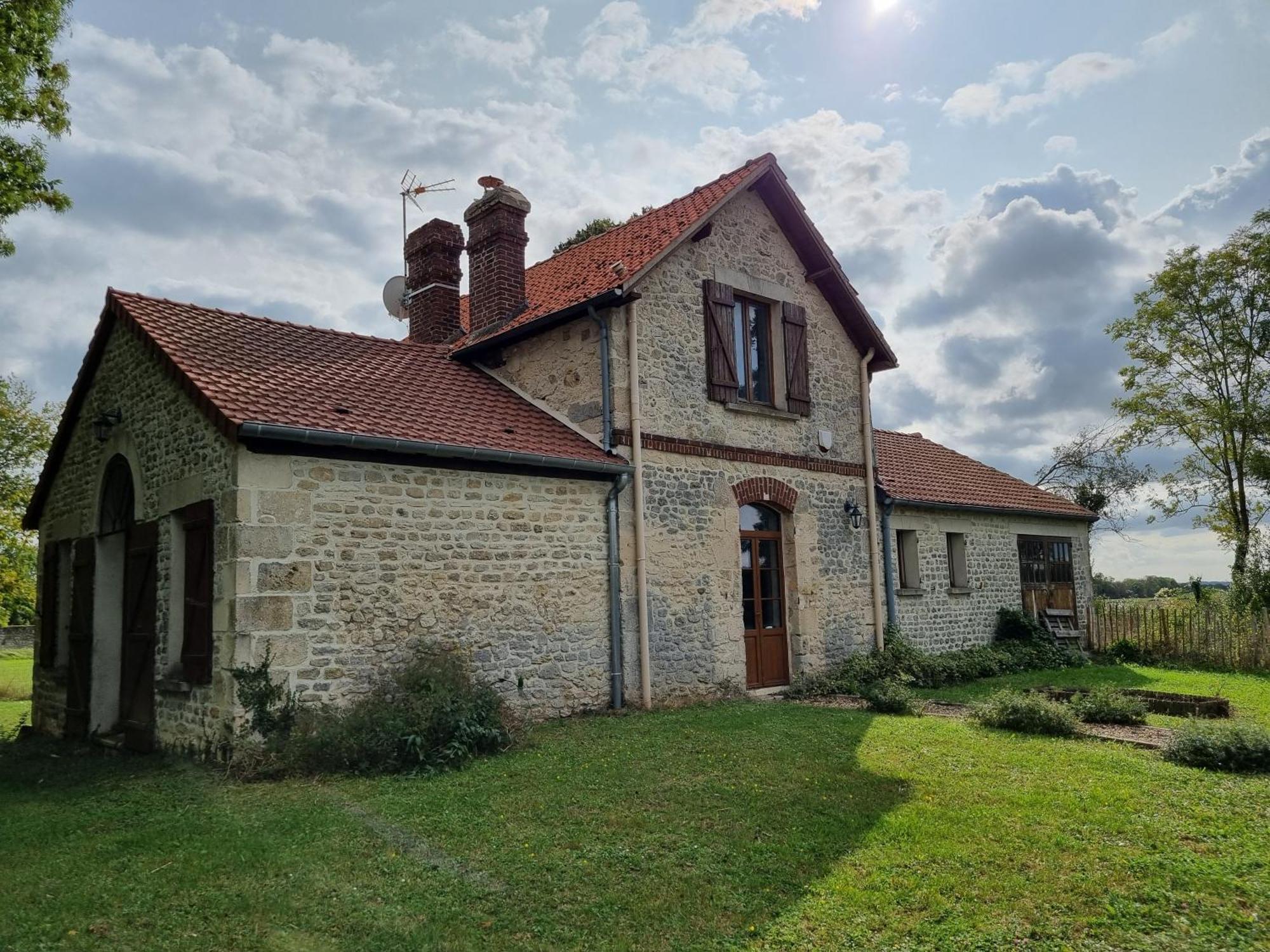 Gite Du Grand Frene Orrouy Exterior photo